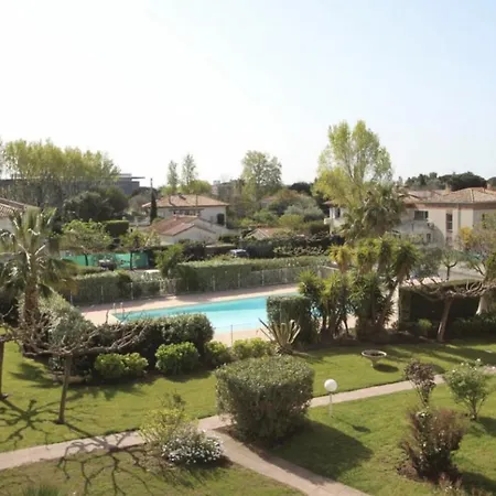 Apartamento Nice Studio With Swimming Pool